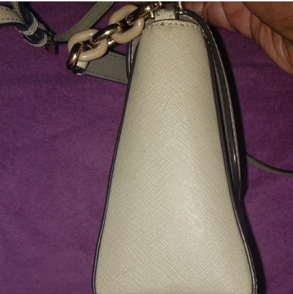 Michael Kors Tan Shoulder Bag - Picture 6 of 13